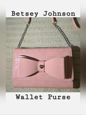 Betsey Johnson Luv Betsey Pink 3D Bow Wallet on Chain